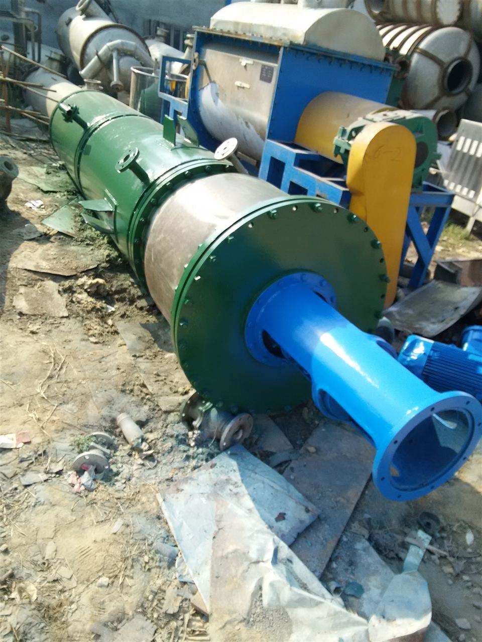 薄膜蒸發(fā)器的維修保養(yǎng): 薄膜蒸發(fā)器的維修保養(yǎng):